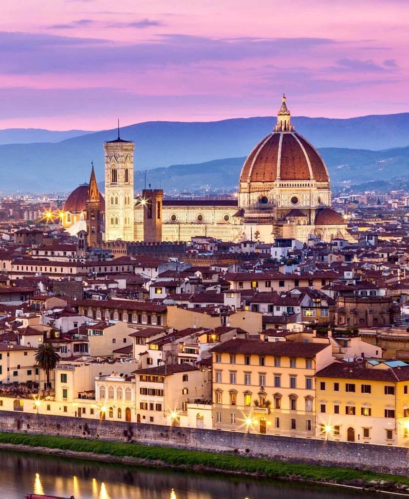 getawaynow's tweet photo. - <🌸The favourite of the day 🌸> - Hello from the beautiful #florence #italy . . Photo by @kevinrawalsh ❤️❤️#worldf… https://t.co/Yldor7SCWW https://t.co/BiHXKr8x13
