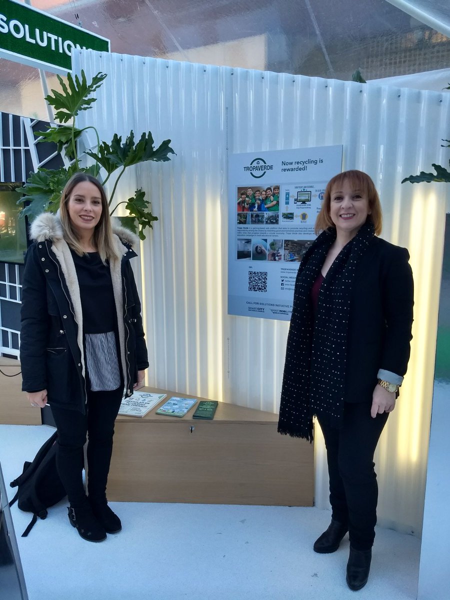 tropaverdeSCQ's tweet photo. Tropa Verde en el @SmartCityexpo participando como #callforsolution. Te esperamos en #thevillage de la @firadebarcelona!! https://t.co/34BLWIbcjH