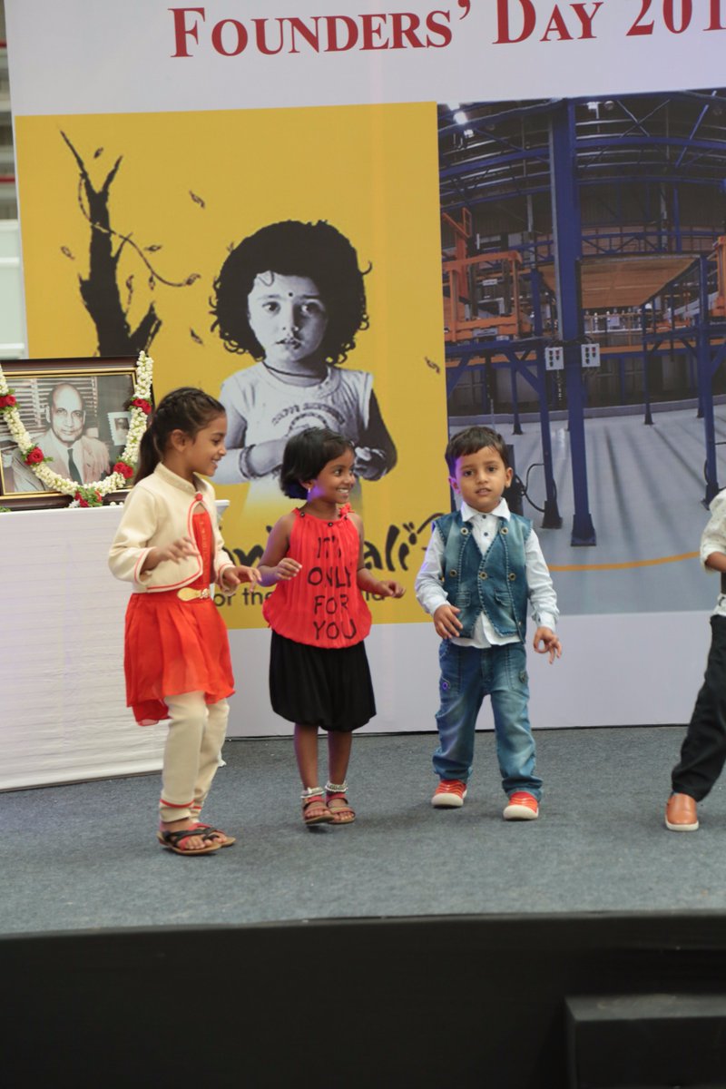 Mahindra_Aero's tweet photo. At times we learn from gen next - about enthusiasm, thirst for the new, and a daring to excel. Our  #BacktoBachpan moments at work. Do share yours.
Happy Children's Day!! #childhood  #ChildrensDay #childhoodmemories  #childrensday2017 https://t.co/wFumgoeNJN