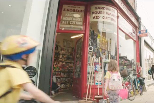 Increased footfall convinces store owner once opposed to cycle improvements to now support them, finds @sustrans bikebiz.com/news/read/incr…