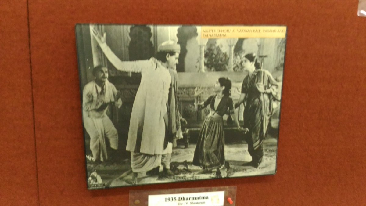 FTIIOfficial's tweet photo. Theatre icon Bal Gandharva acted in Prabhat Film Company's movie 'Dharmatma', directed by V. Shantaram. The story of the film revolves around Sant Eknath's teachings regarding social equality and humanity. #FTII #PrabhatMuseum #AboutFTII #FTIITrivia https://t.co/Tjls6XKAiO