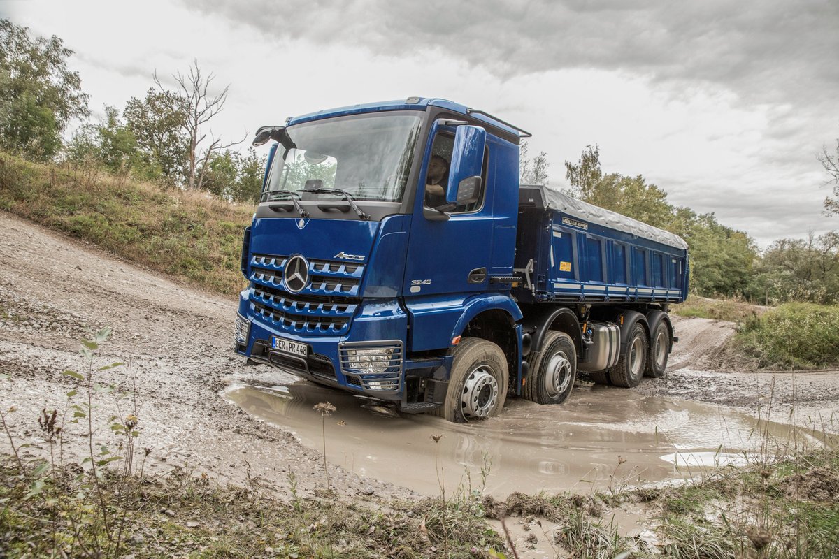 Off in the mud: Mercedes-Benz Arocs at the Performance Days demonstrates the full spectrum of its capabilities #MercedesBenz #arocs #trucking #constructiontruck #heavyduty