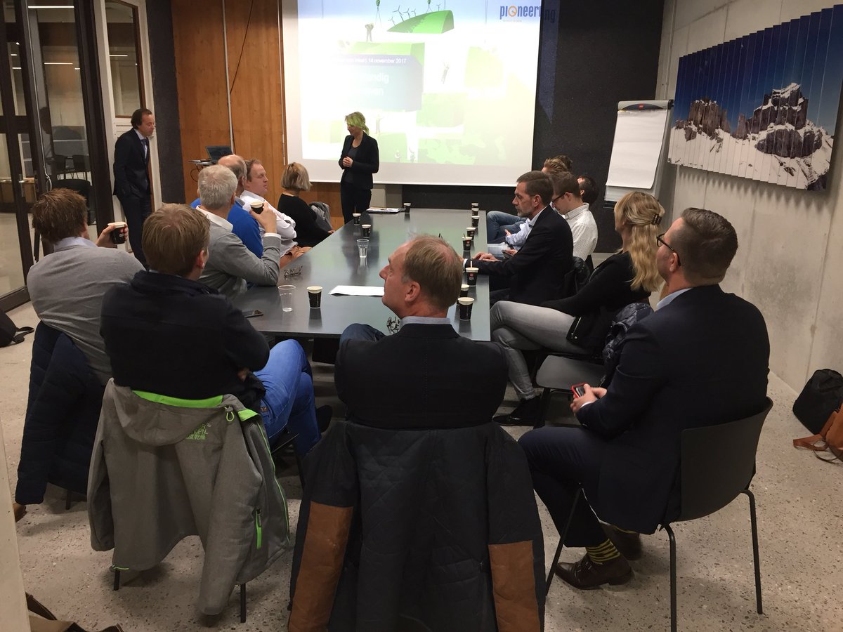 StPioneering's tweet image. Start Masterclass ‘Circulair bouwen’ bij gastheer @CirclNL . Introductie door Petran van Heel @ABNAMRO #circulareconomy