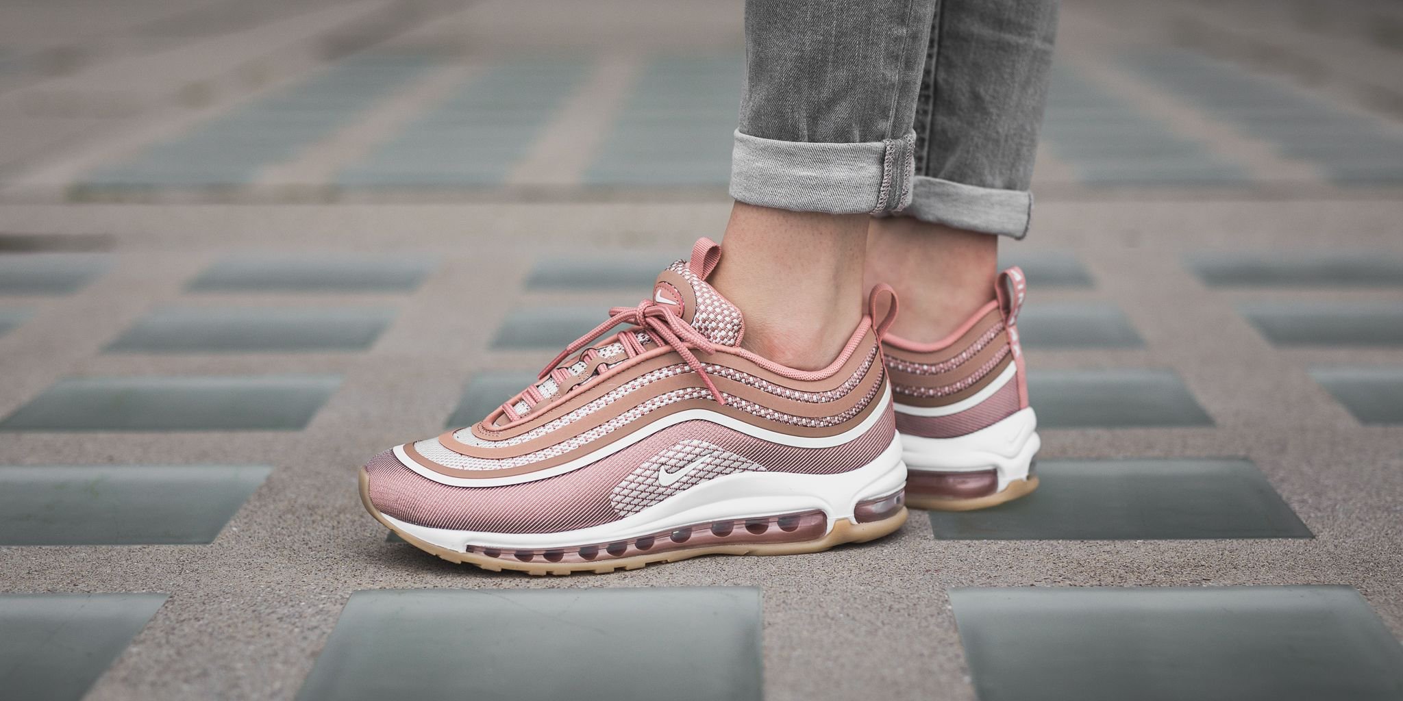 Air max 97 gold ultra on feet online