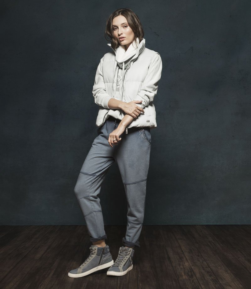 Soccxturkey's tweet photo. Sportif ve tutkulu! #soccx #soccxturkey #yenisezon #moda #winter #fall #alışveriş #istanbul #Türkiye #fashion #sportif https://t.co/lcIENoq9Nj