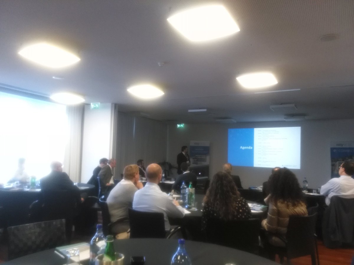 EasyVista_Pt's tweet photo. Paulo Magalhaes welcomes @EasyVista customers, partners and prospects. Let's go #EVCONNECT17! https://t.co/aVxBYX7yF8