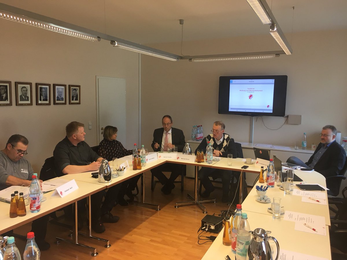 Der Fachbeirat Werbung tagt heute <a href="/DFV_eV/">Fleischerverband</a> #fleischerhandwerk <a href="/afzNews/">afz</a>
