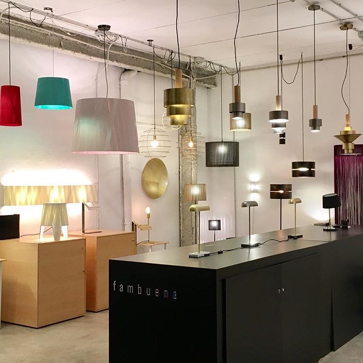 fambuenalights's tweet photo. Our factory in Valencia is a place full of history! Born in 2005 under the prism of the Comes brothers, Fambuena creates, manufactures and distributes its youthful designs worldwide- This is a photo of our workspace this week!
#fambuena #workspace #valencia #history #designstudio https://t.co/KEsAAR8Gbt