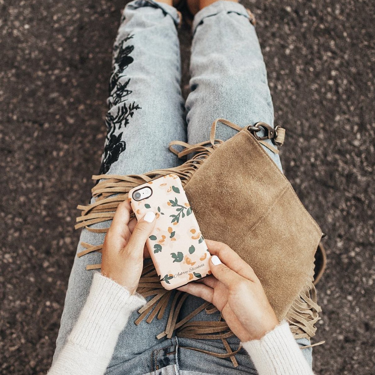 casestation_fr's tweet photo. Make it your own! 🌿 Thanks for sharing, Aubrey. https://t.co/ViXriry4R7 #iphone8case #fblogger https://t.co/GEyAAz6AY5
