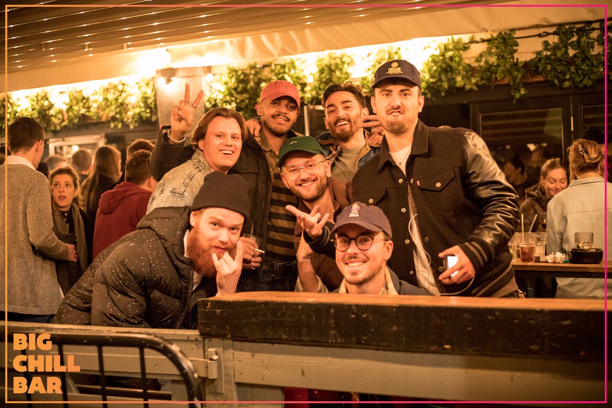 Big_ChillBar's tweet image. Have a look what went down at the bar last Saturday night with @WorkUpLondon facebook.com/media/set/?set…