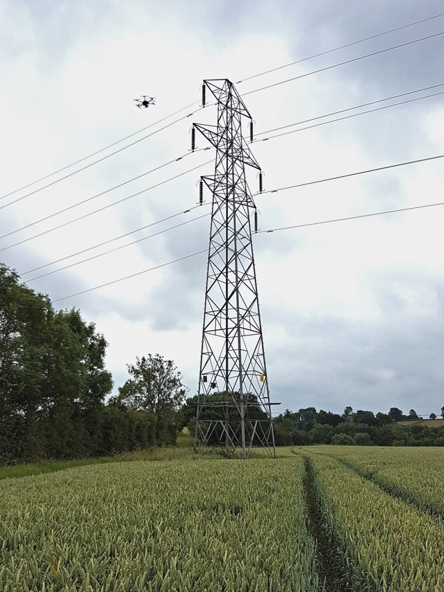 AirstartProject's tweet photo. Blue Bear and Western Power Distribution carried out their second live flight trials under Project AIRSTART - https://t.co/PuNWmDbbi6 https://t.co/3bKr7Eb8jR