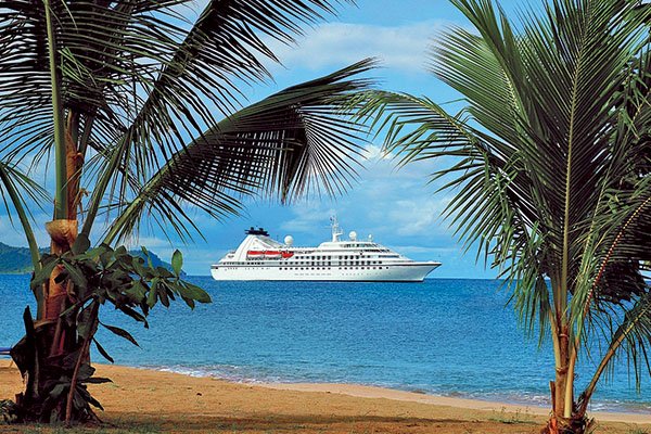 CruiseLineUK's tweet photo. Go solo with @WindstarCruises this December from £1429pp! Set sail aboard Star Pride on a 7-night sailing which takes in Caribbean highlights such as San Juan, St Lucia and Martinique! https://t.co/OBJSAl78IA #latedeals #cruise #cruisedeals #Windstar #solotravellers #singletravel https://t.co/C5m7WQCD0s
