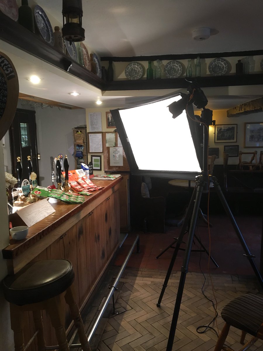 CofreshSnacks's tweet photo. Everything stops for a @foodshoota photoshoot in the village pub! #RuffNuts #ButchersArms https://t.co/iggYZZYcJq