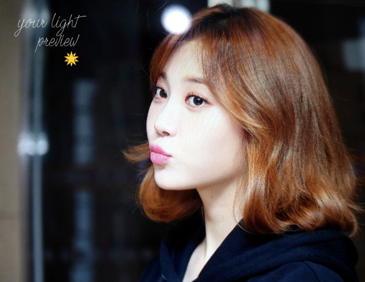 171114 위클리 차이나우 출근 by 잭콕
#유라 #걸스데이 #yura #girlsday
머리 더 자른것도 이뻐♥♥ 사실 뭘 해도 이뿌지만😆