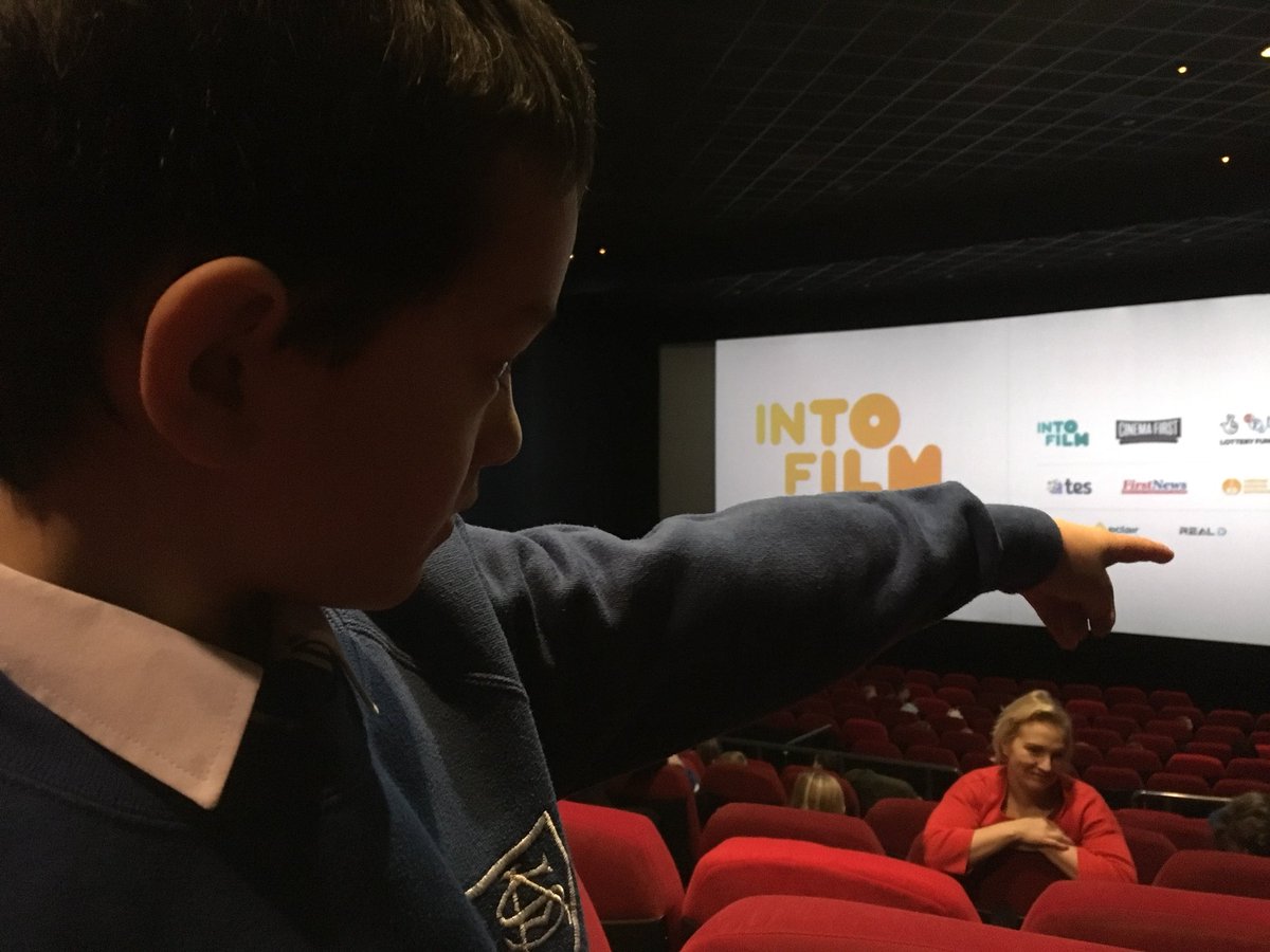 HowdenStAndrews's tweet photo. #realliteracy finding P2/3s sound of the week ‘ea’ on the cinema screen this morning #transferablelearning #mrsmcinallyssuperstars https://t.co/M5iGQFTRea