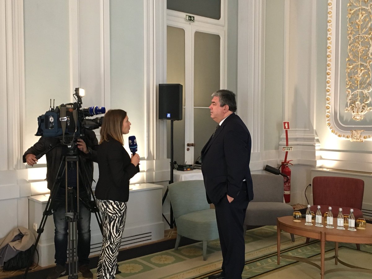 Intrum Justitia tweet media