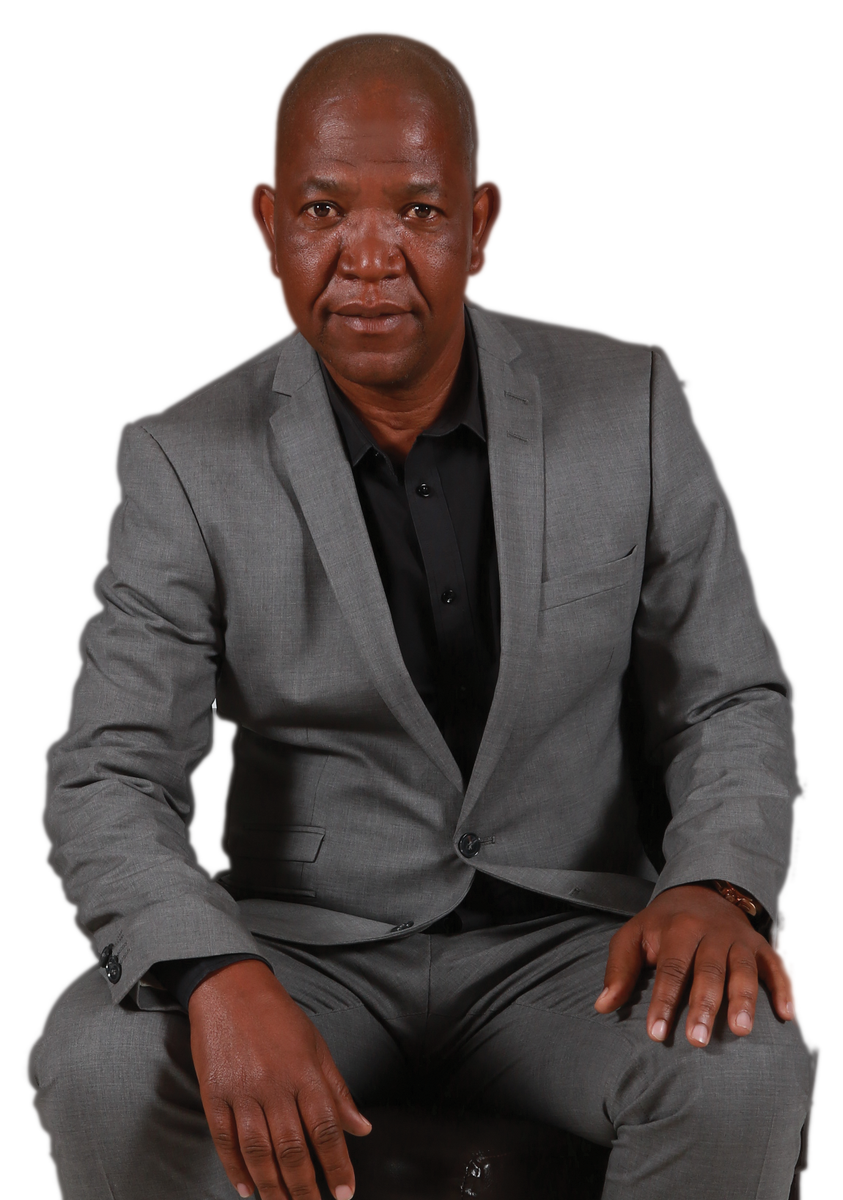 Limpopoecon's tweet photo. our #InfluentialPerson for today goes to Baldwin Ramasobane (Acting CEO of the Limpopo Connexion) 😁 https://t.co/7kyLaCxM14