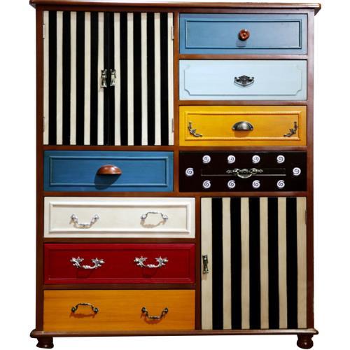 Esta #magnifica #cómoda DOUBLE STRIPES ofrece una solución sencilla y #original para tener espacio extra de almacenaje en nuestro hogar. Su estilo #vintage aporta un toque de calidez único al ambiente.  barganero.com/ficha-producto…