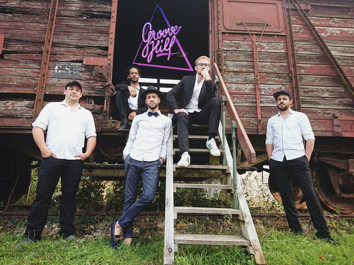 On continue à vous dévoiler tout au long de la journée les groupes BFC retenus pour l'édition 2017 du festival NOVOSONIC.
On accueille GROOVE HILL (Groove / DIJON) le mardi 21 novembre à l'atheneum

Gratuit
Toute la prog 2017 sur novosonic.fr