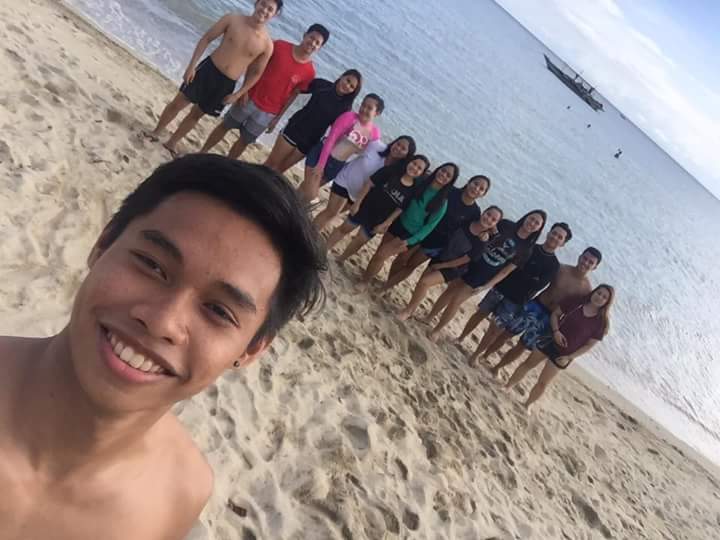 Maryvette12's tweet photo. Another Memorable Moments with them. πππ
#worthit
#MCRCRESORT
#TeamBuilding2017 https://t.co/x097NtMkVK