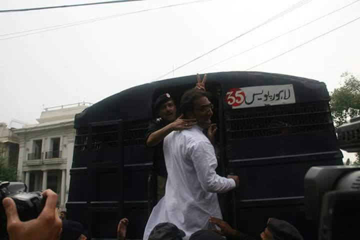 WaqarAhmedGujar's tweet photo. Today is 14th November, #ISFFoundationDay. 10 years ago today, we overthrew the goons from PU and ISF was born.
#10YearsOfISF https://t.co/Cdvokx5hBe