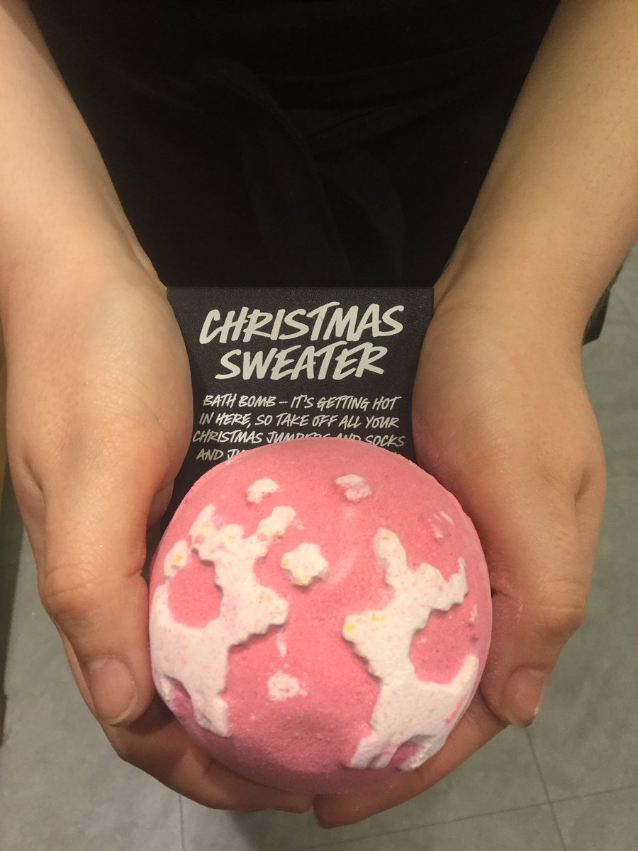 It's never too early to crack out your trusty Christmas Sweater, BUT if you want all of the warmth without the scratchy wool we've got ya covered, this little bit of comfort is packed with Warming Clove, sure to get you hot under the collar!#lushlife