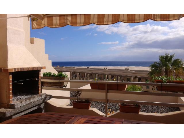 Tenerife_Rental's tweet photo. Duplex La Tejita - 2 bed holiday rental Duplex in La Tejita, Tenerife from £312 https://t.co/MyN2eB91yf https://t.co/CWzMpCqsHG