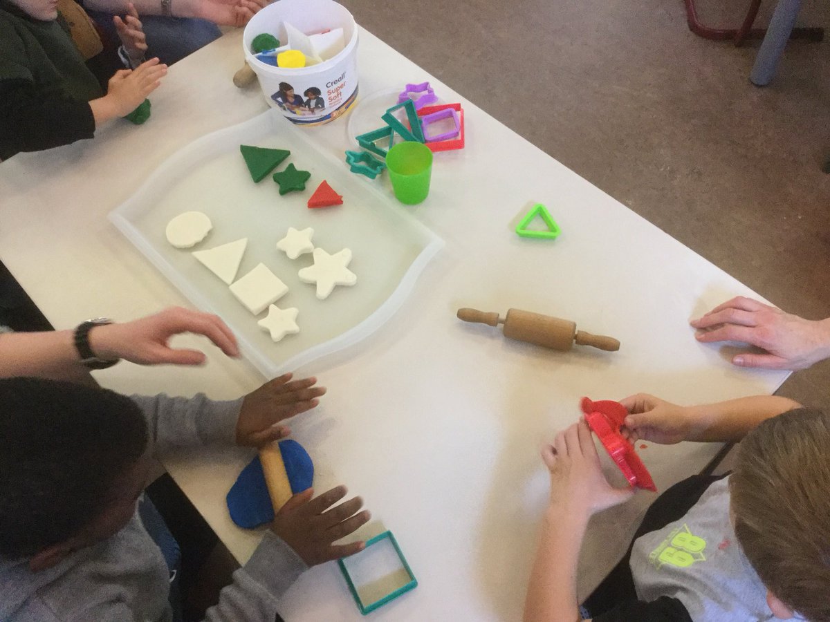 LseAlison's tweet photo. Making #shapes with rolling, cutting, kneading, pushing. https://t.co/hmoM8EMksc