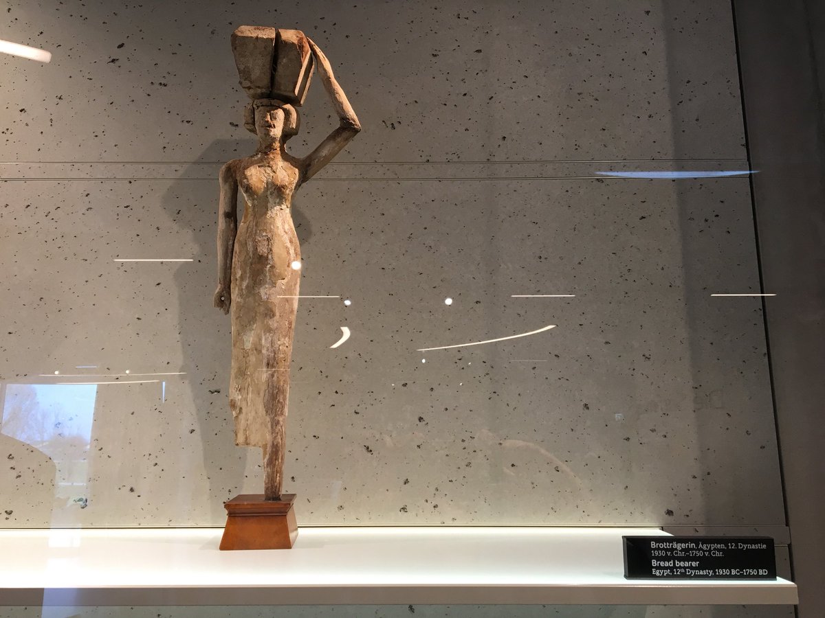 MartinWoller's tweet photo. starke #Ägypten Präsenz im tollen neuen @backaldrin #Paneum (#Wunderkammer des #Brotes) von @CoopHimmelblau - @BackaldrinME ist wiederum stark in #MENA unterwegs https://t.co/Uwfvy0mM6V