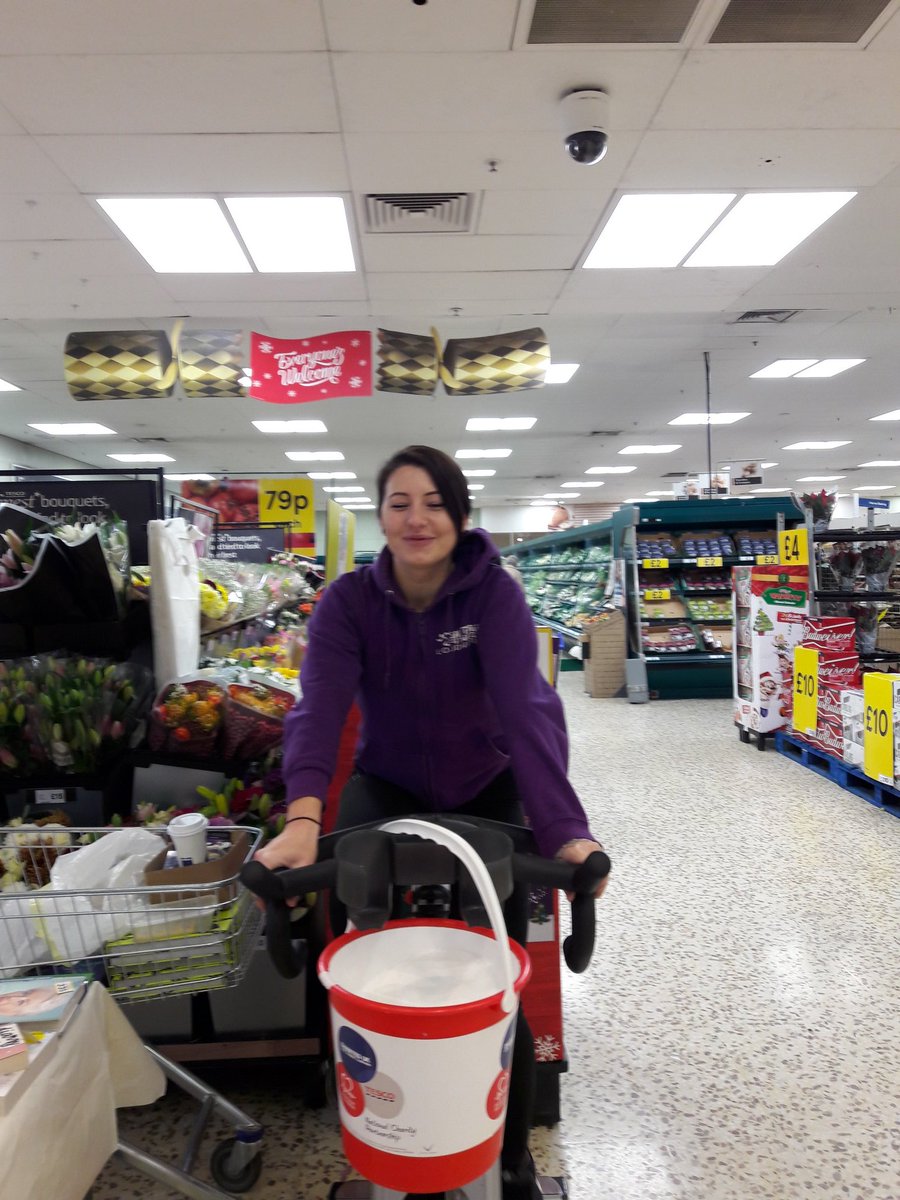 #stormupsnowdon matching The  Happy Town Gang for distance the wonderful team from Anytime Fitness Loudwater @RCFtescotweet <a href="/WycombeSound/">Wycombe Sound</a>