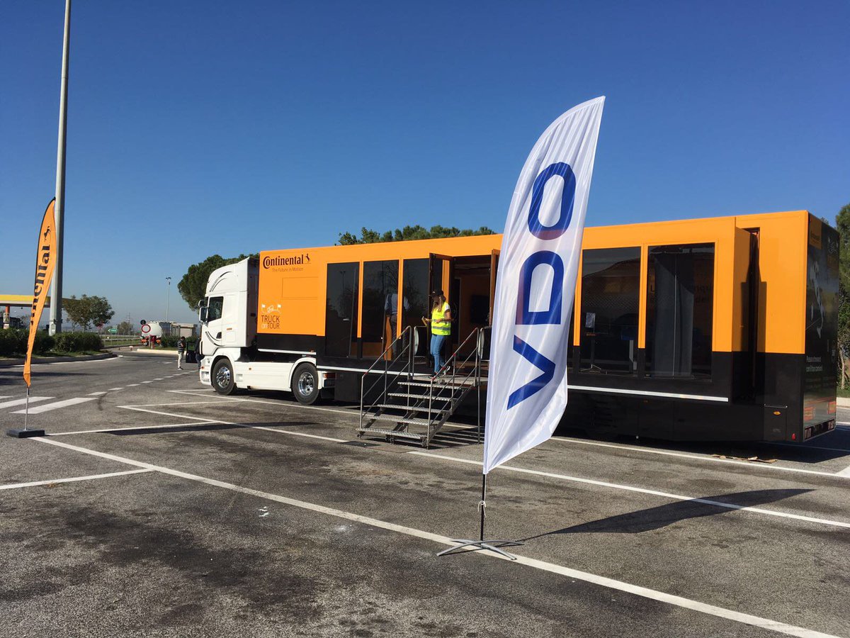 Truck on Tour 2017: protagonista l’autista. Molto positivo il feedback degli utilizzatori finali dei prodotti e dei servizi di #Continental e #VDO. Presentate agli autisti le iniziative di formazione di ContiAcademy sul #tachigrafo ➡️ vdo.it/comunicati-sta…