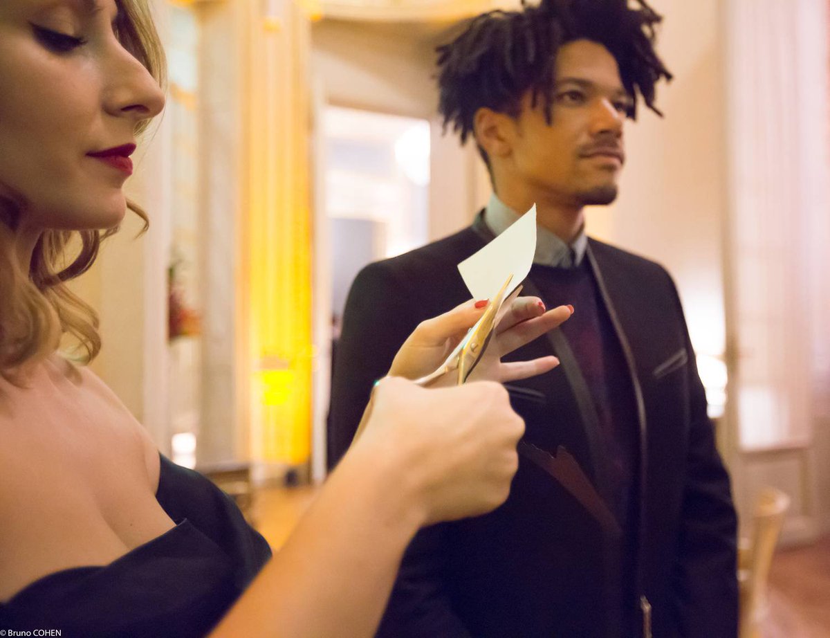 antoinebiard's tweet photo. 6ème opus du Gala @pl4y International demain au @ShangriLaParis. 250 sportifs, artistes et donateurs attendus. Hâte. #playithuman #frundraising https://t.co/cTiljX6NcF