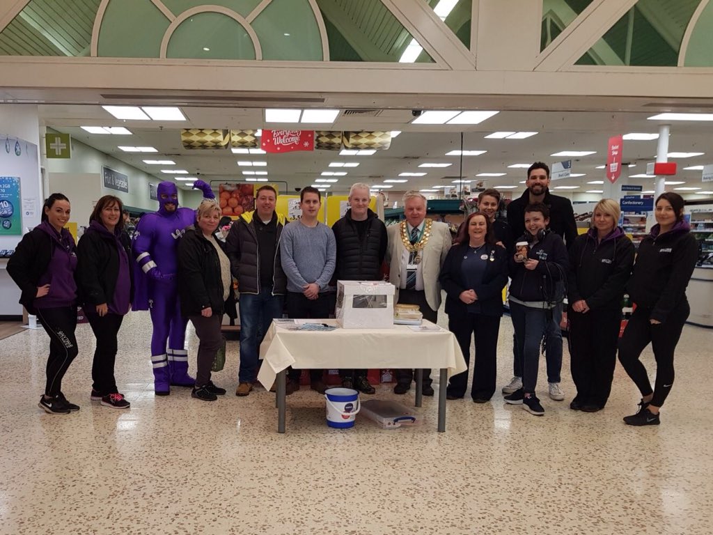 We are down at <a href="/TescoLoudwater/">Tesco Loudwater</a> today in support of @RCFtescotweet and the Happy Town Gang raising money for <a href="/TheBHF/">British Heart Foundation</a> &amp; <a href="/DiabetesUK/">Diabetes UK</a> as they #StormUpSnowdon @Stephanie_BFP