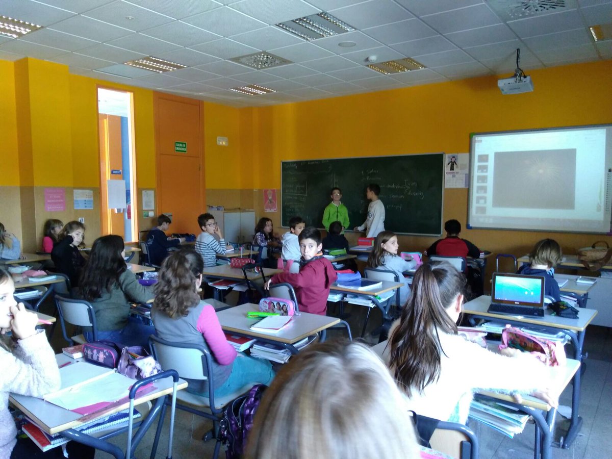 maristas_sarri's tweet photo. #Francés 5 Primaria 🇫🇷 |  Buscamos información sobre las ciudades más emblemáticas de #Francia, las presentamos a nuestr@s compañer@s y debatimos sobre diferentes aspectos y diferencias culturales https://t.co/qEwbqjmpYX