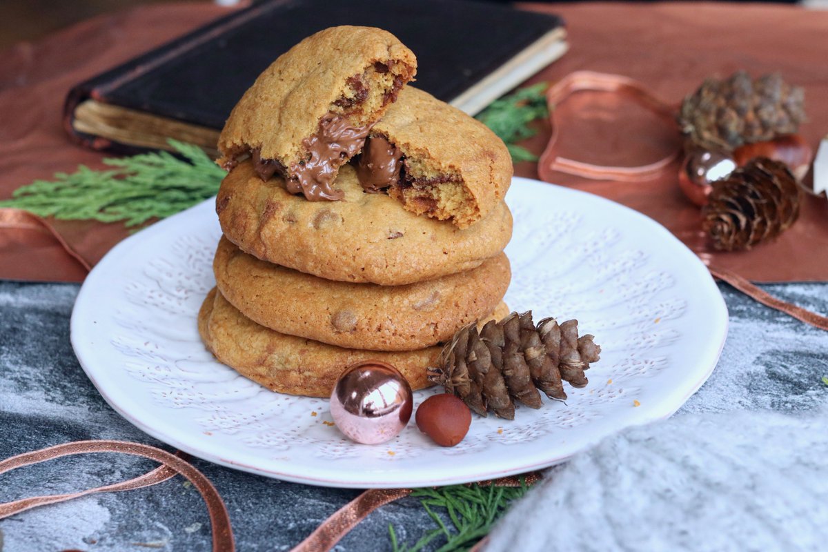 AOatHome's tweet photo. These warm gooey Nutella filled cookies are just what you need on the most Monday-est Tuesday ever. 

https://t.co/i09ipgCbGn https://t.co/MdnU3Pw1G1