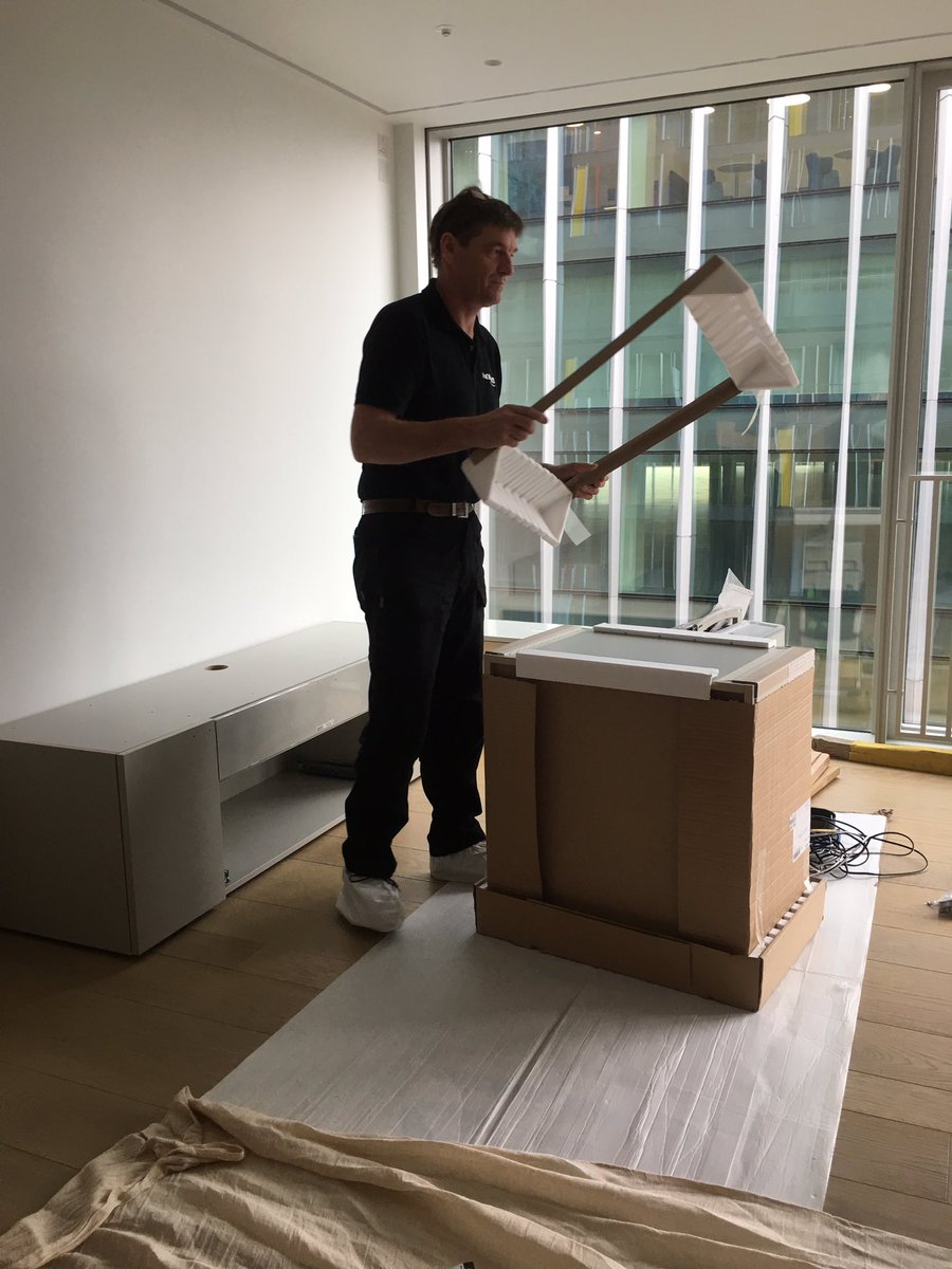 hudafarran's tweet photo. Day1 of fitting some of the finest #furniture @ #theNovaBuilding #interiordesigner #eleganceinteriors #homefurnishing #hulstaesher #homeinteriors https://t.co/31oo55dLoN