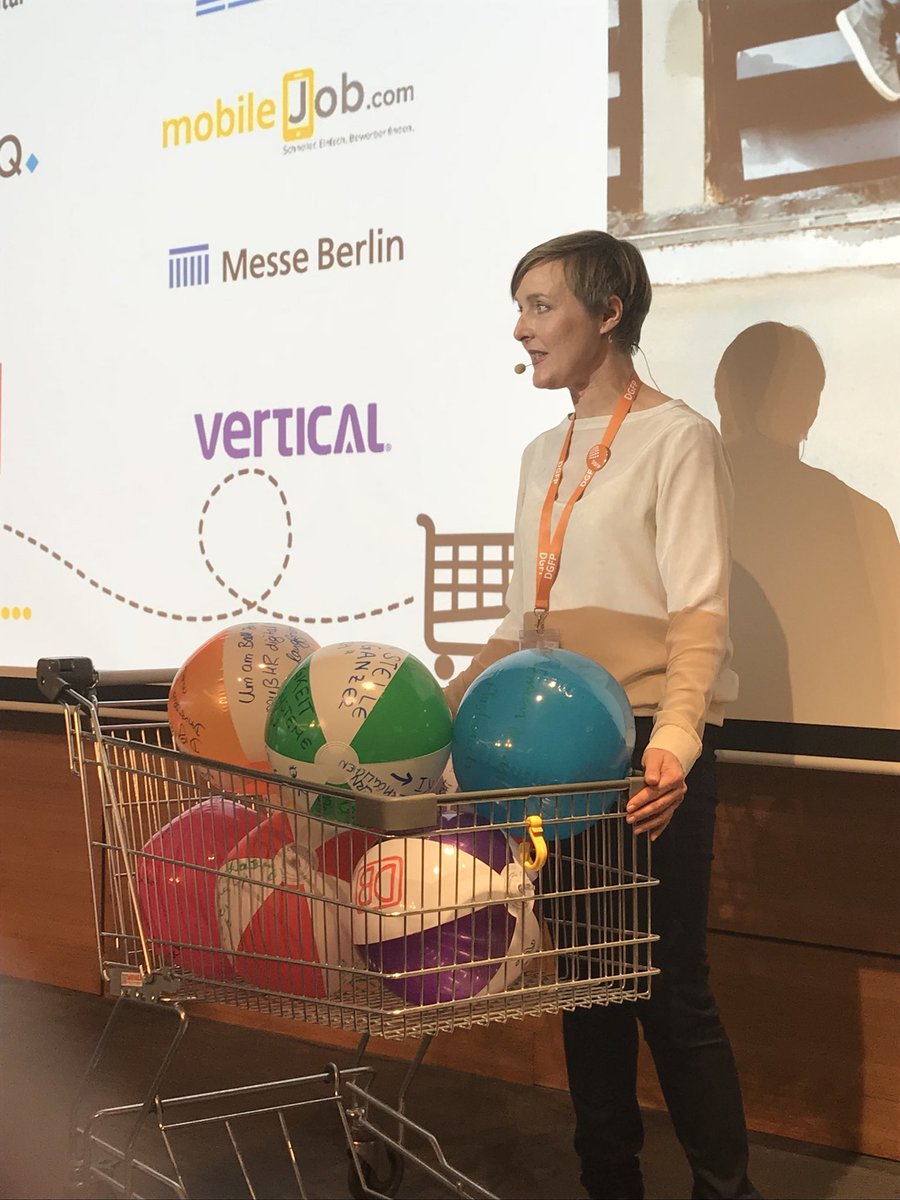 dgfp's tweet photo. Ein Wagen voller Ideen und Inspiration! #HRlich! #DGFPlab Danke! https://t.co/SU6uJKrYy5