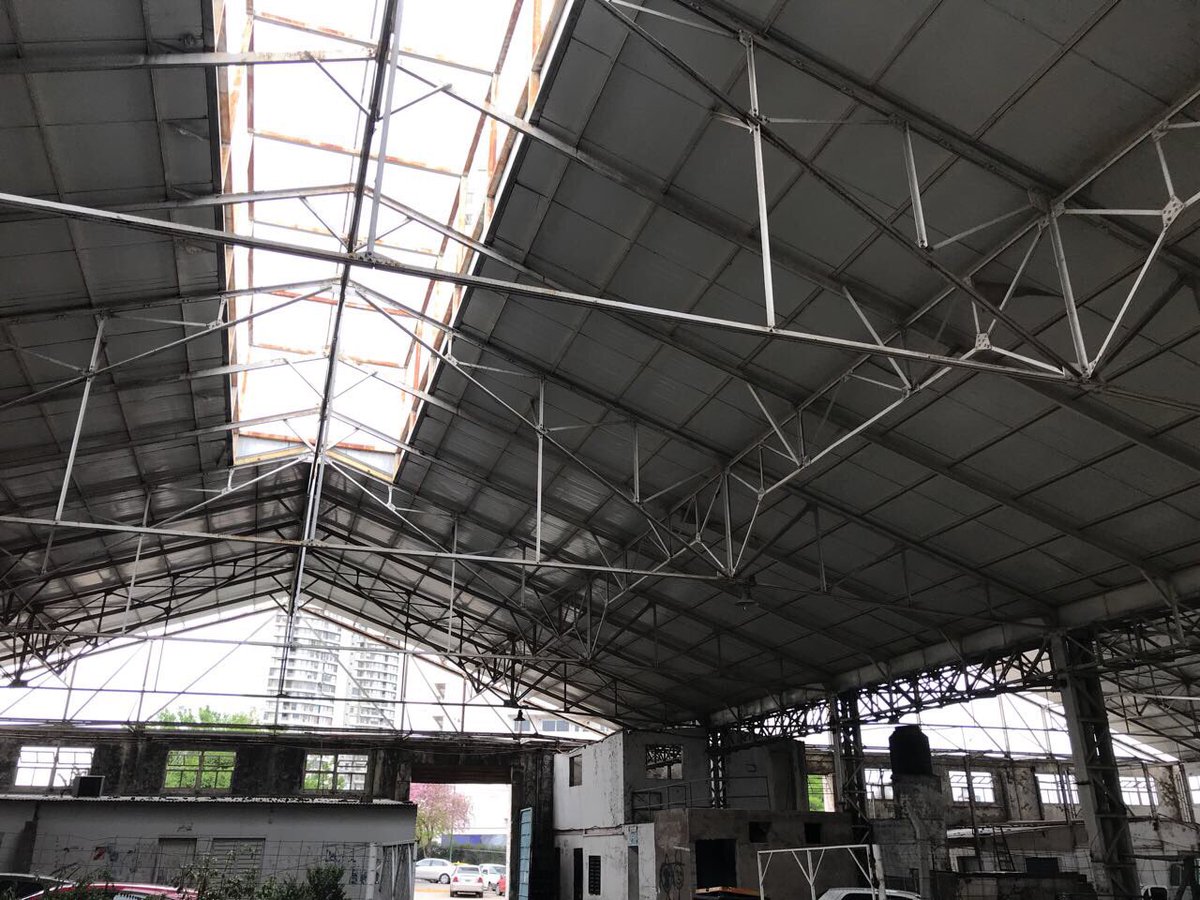 JuanNegri's tweet photo. Hoy presenté un proyecto que declara de utilidad pública y sujeto a expropiación los viejos galpones del Ex #Mercado de Abasto de la #Ciudad de #Córdoba con la finalidad de crear un mercado de venta de productos alimenticios y establecimientos #gastronómicos. https://t.co/PraDL4Ufxs