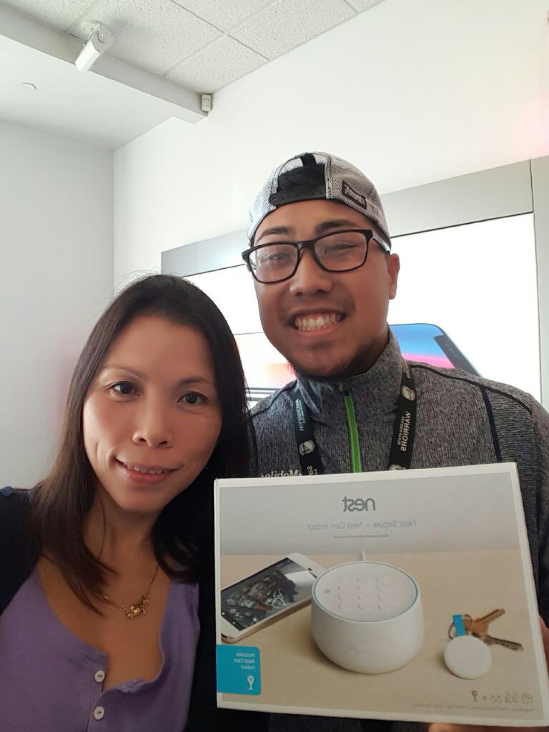 InMeeksOpinion's tweet photo. Anthony Ngo not only did a great job representing HTX in Seattle last week, but he flew back just in time to walk this lovely customer into the digital revolution! #HTXBestInNest #OwnIt @domjrcoleman @Alisa_Arner @JonFreier https://t.co/ByhzRBoN2i