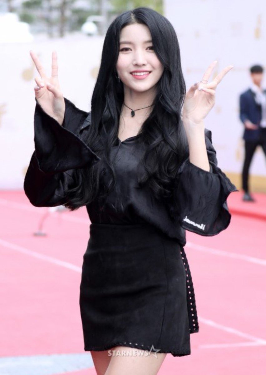 sowonsmiling's tweet photo. https://t.co/95wOco1R4n