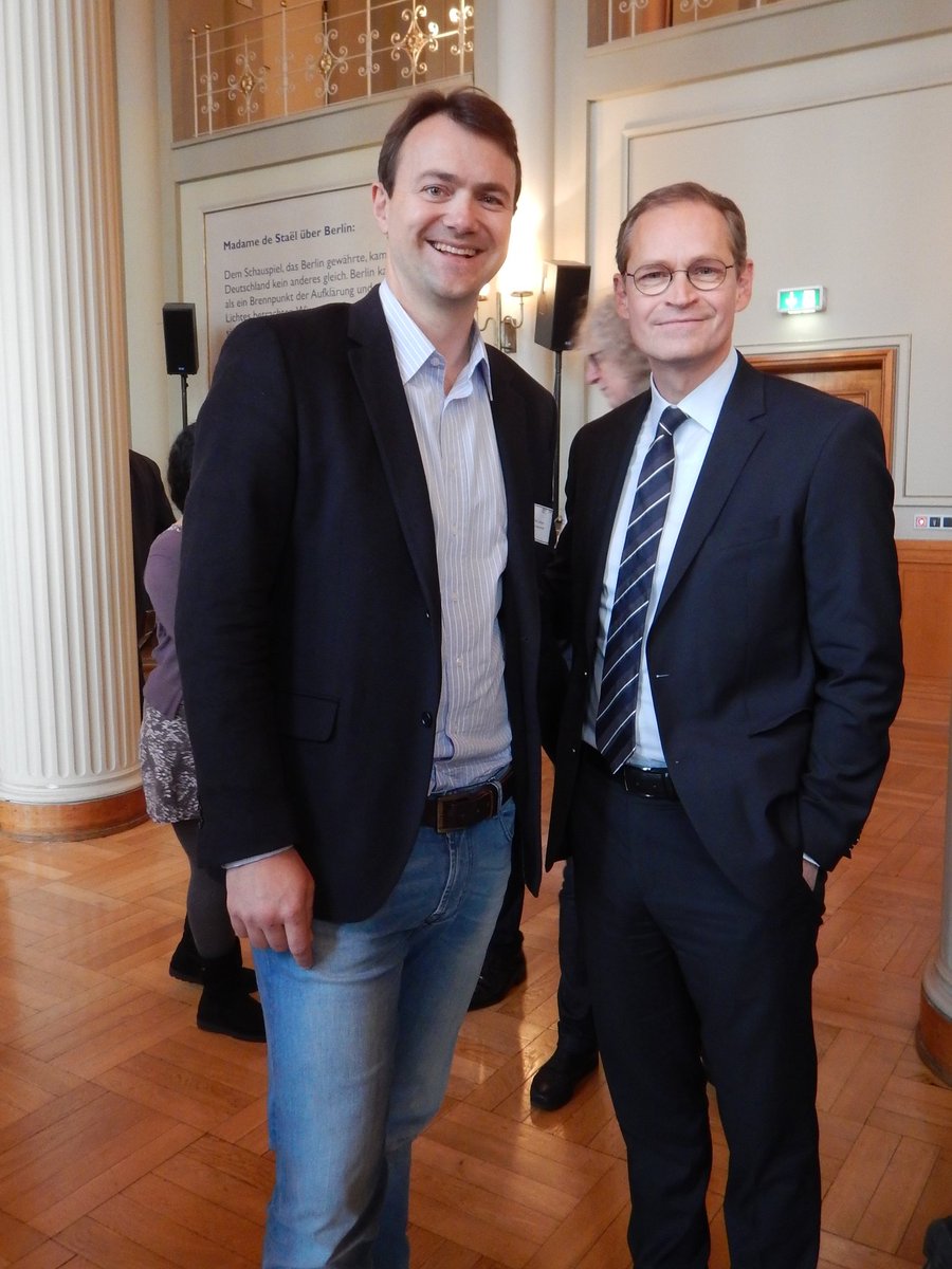 Excited to be with #berlin mayor for #shinepowered winning the Land der Ideen award #100orte17