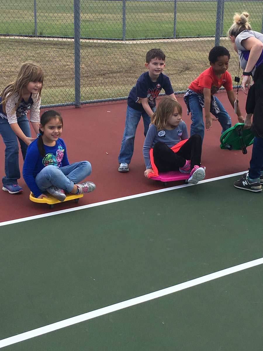 AMS_McCarthy's tweet photo. More of the OLC with Mambrino 1st grade today! https://t.co/heQLCLYgzA
