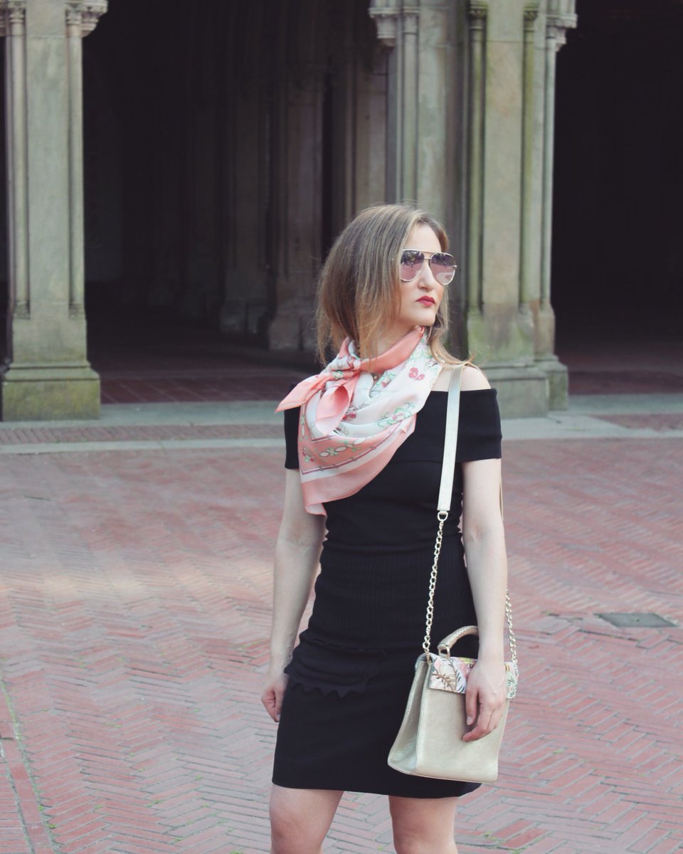 popinjayco's tweet photo. Pair the Adele silk scarf with the classic Fin shoulder bag that never goes out of style! #madewithlove https://t.co/pnTLHhvWns