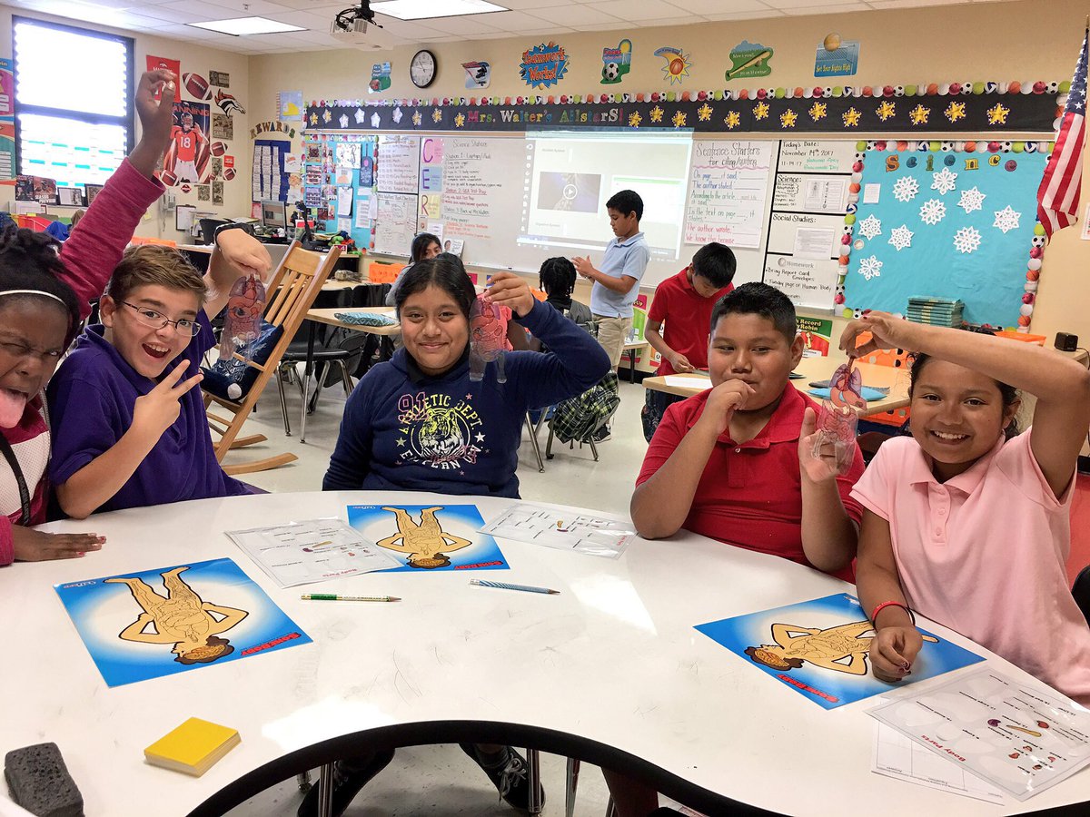 mrswaltersPE's tweet photo. Playing "SomeBody" to learn about where our organs are located and discussed their functions!💪🏼 @MDE_Stars #humanbodyunit https://t.co/S3Kc7QKRvb