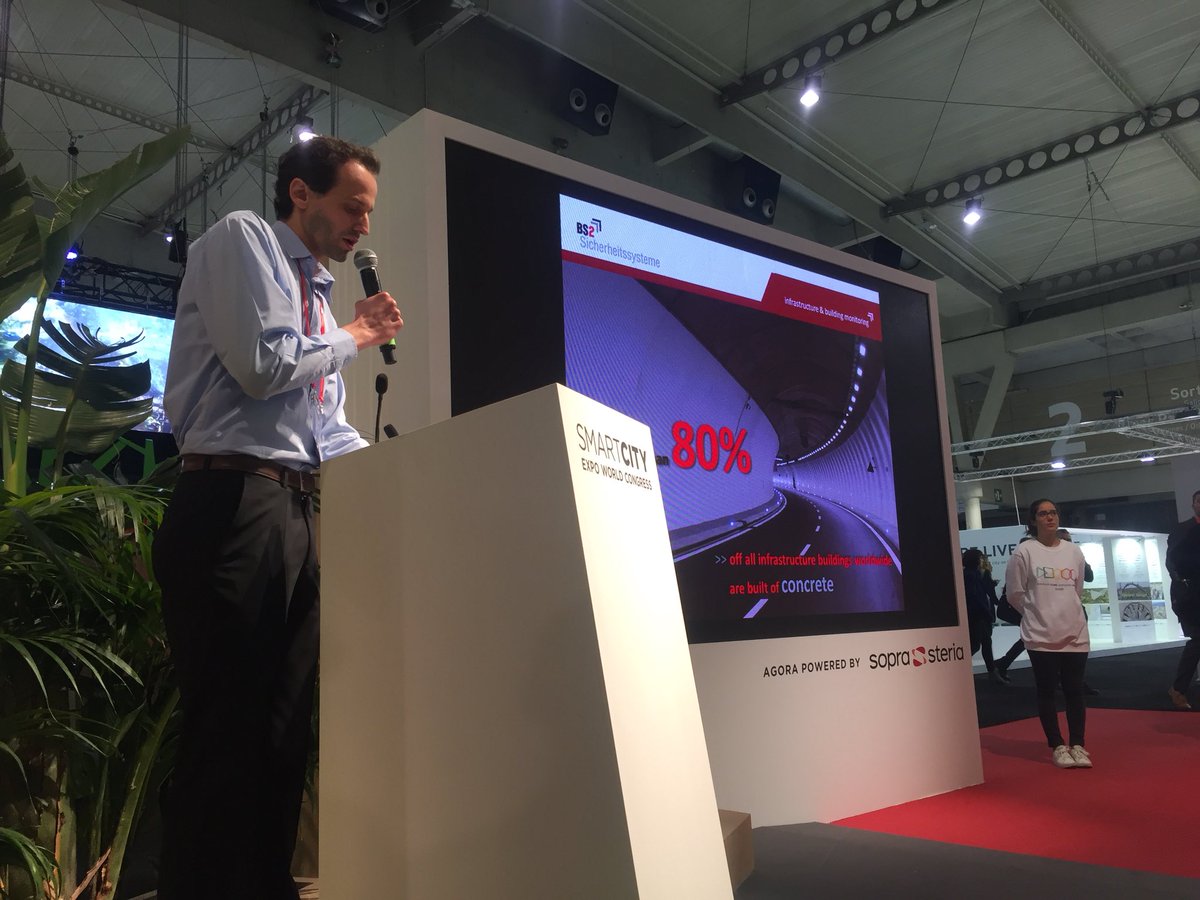 BS2 Corrodec now presenting <a href="/smartcityhack/">Smart City Hack</a> final! #sch17