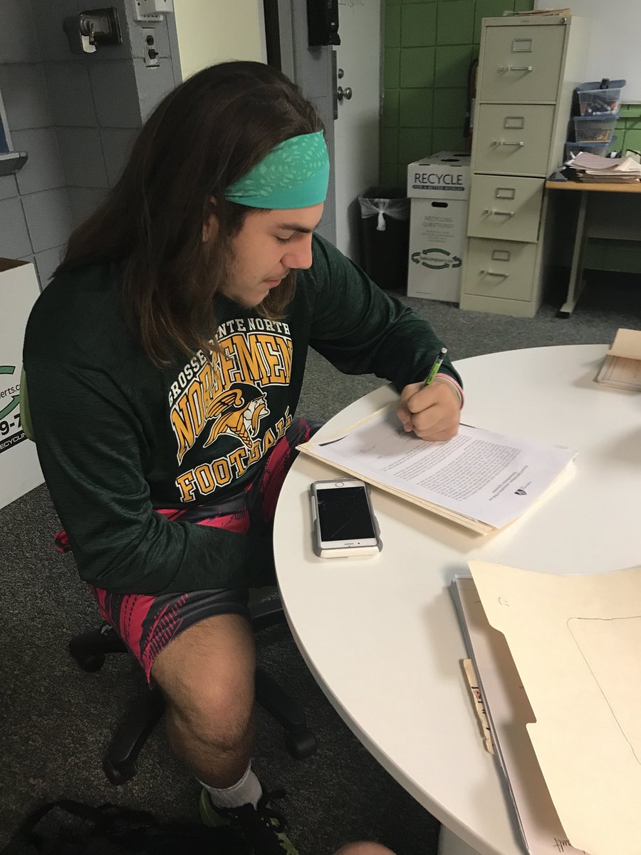 GP_Rock3ts's tweet photo. SG Nik David @NikDavid44 inks a     2-year extension worth 3 million pesos with the Nets https://t.co/xHNyLGsyKS