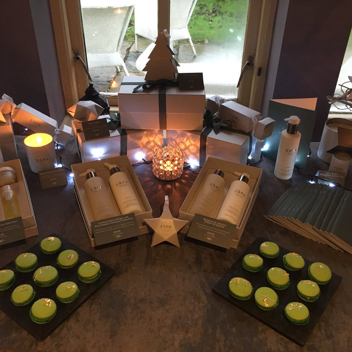 liskarta's tweet photo. @devonshirespa Fabulous ESPA Christmas shopping event at the Devonshire Arms Spa!! 😍🎄#ESPA #Christmas #shopping #devonshirearms #boltonabbey #fizzandcanapes #spa https://t.co/PoCMyKzHkl