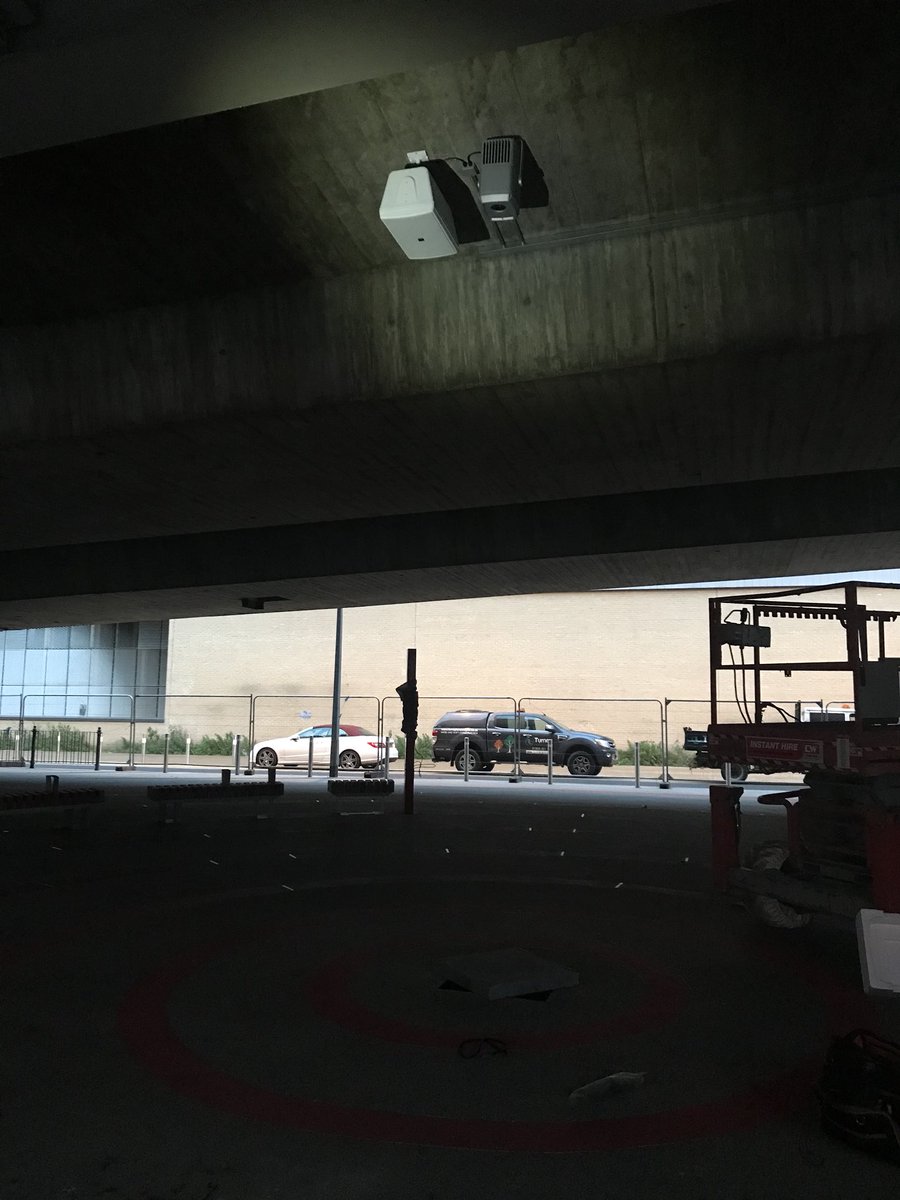 cosmicelec's tweet photo. Not everyday you get to screw things to the underside of a motorway! #prolighting https://t.co/eggi6DNjpL