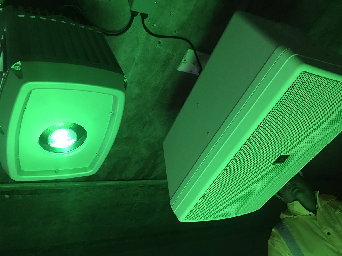 cosmicelec's tweet photo. Not everyday you get to screw things to the underside of a motorway! #prolighting https://t.co/eggi6DNjpL