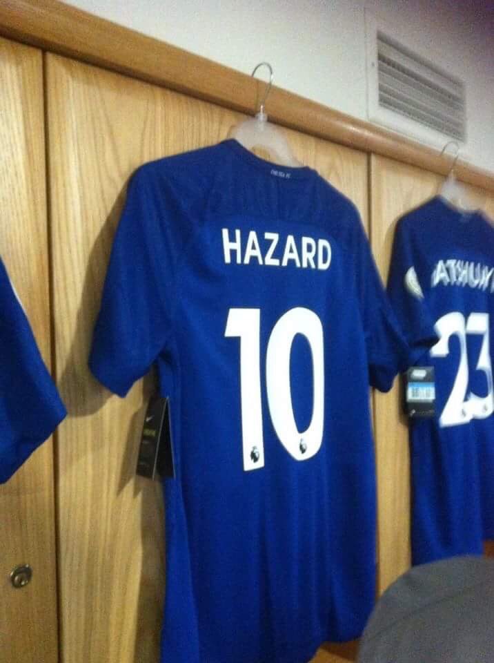 deni_kkp's tweet photo. Hazaaard 💪🏻💪🏻💪🏻 #CfcTour https://t.co/Wj6SUQmFvS